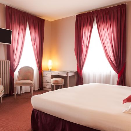 Grand Hotel De Courtoisville - Piscine & Spa, The Originals Relais Saint-Malo Buitenkant foto